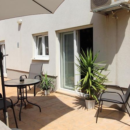 Macadamia apartment with garage parking Split Bagian luar foto
