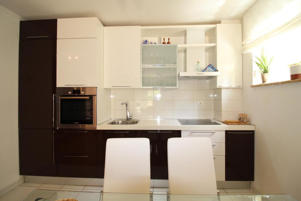 Macadamia apartment with garage parking Split Bagian luar foto