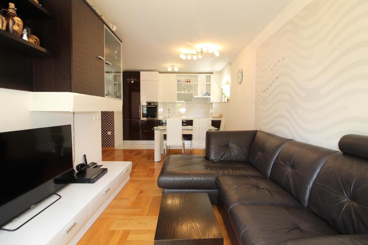 Macadamia apartment with garage parking Split Bagian luar foto