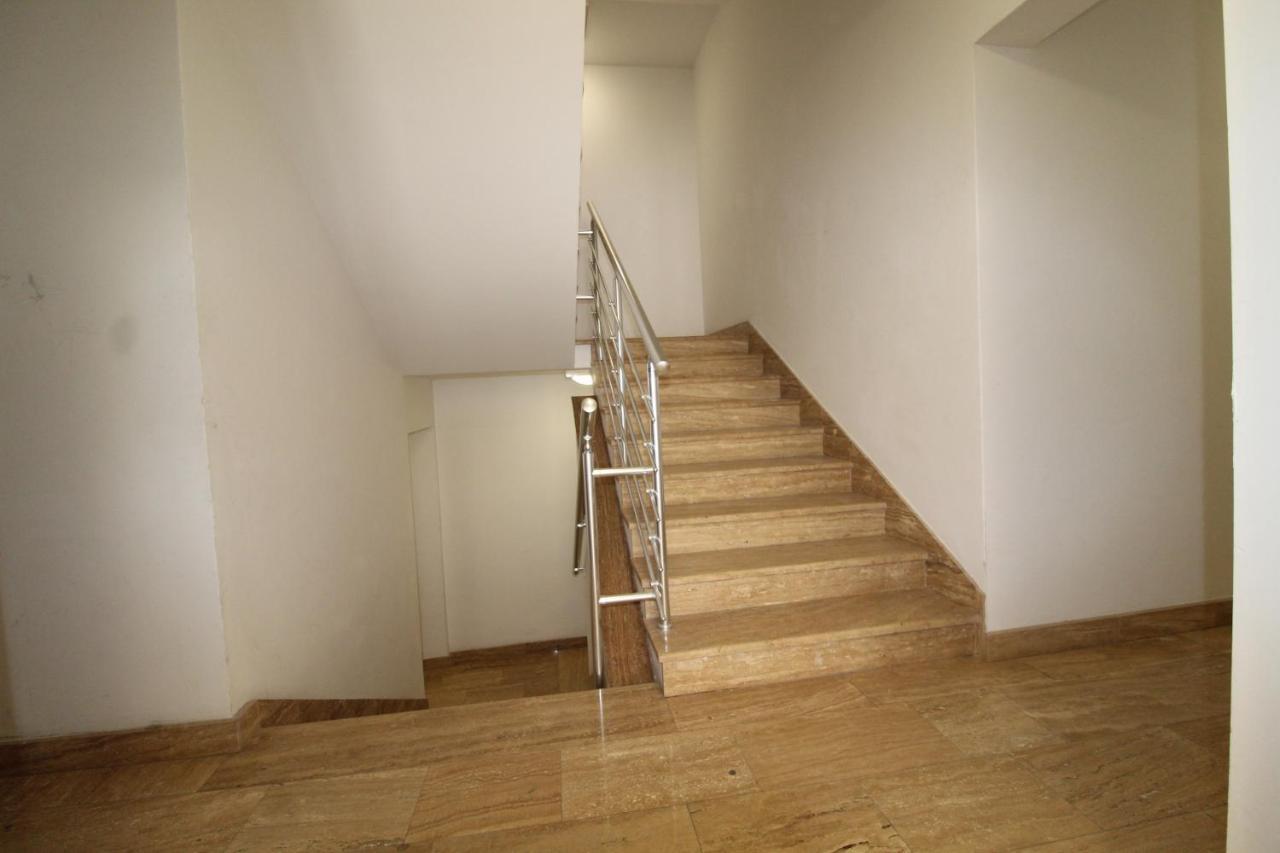 Macadamia apartment with garage parking Split Bagian luar foto
